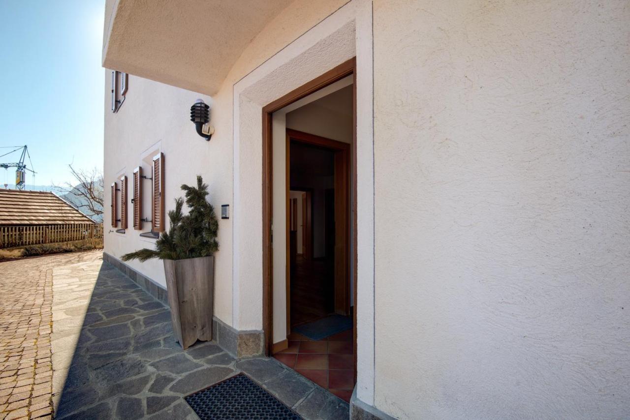 Apartment 3 - Zur Sonne Laion Exterior photo